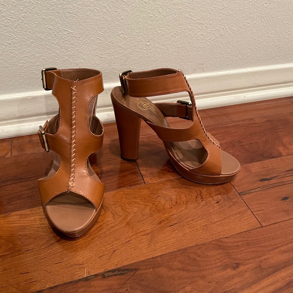 Andrea Joen  heels